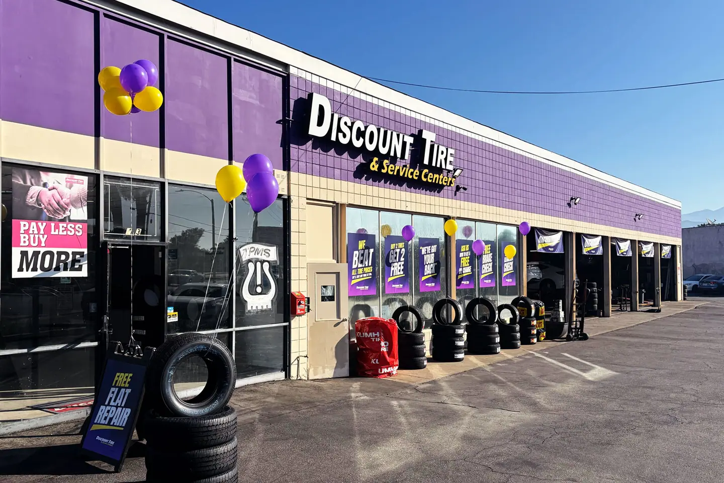 Discount Tire & Service Centers Azusa storefront at 433 E. Arrow Hwy
