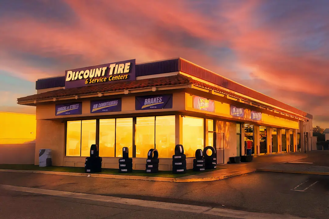 Discount Tire & Service Centers Clovis storefront at 698 W Shaw Ave
