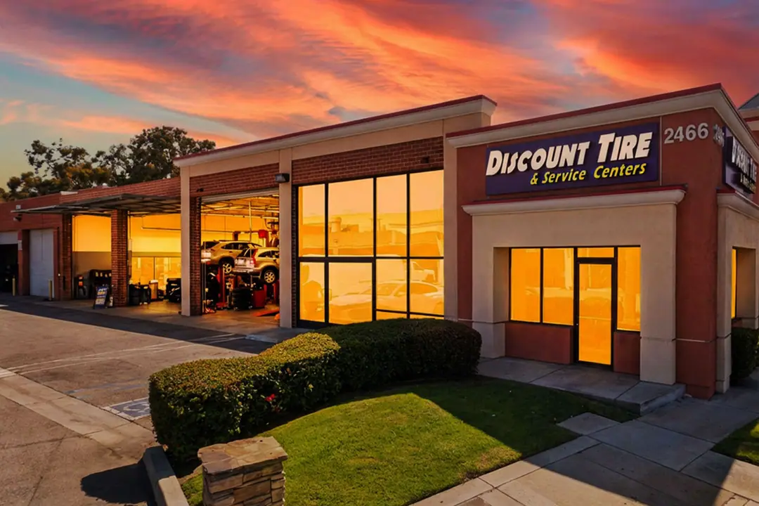 Discount Tire & Service Centers Torrance storefront at 2466 Sepulveda Blvd